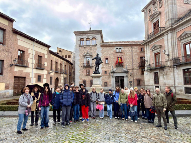 Obraz przedstawia Wymiana uczniowska ze szkołą w Hiszpanii