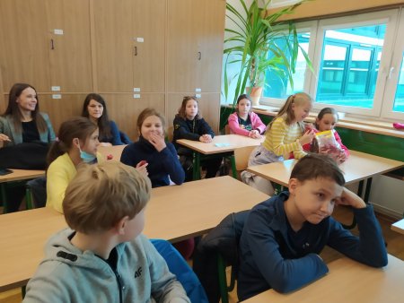 Truskawki dla kosmonautów - Katolicka Szkoła Podstawowa nr7 w Warszawie