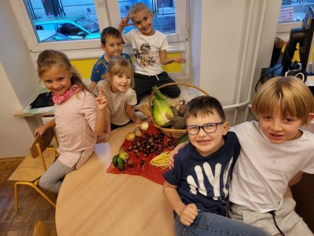 Poznajemy warzywa w klasie 0b - Katolicka Szkoła Podstawowa nr7 w Warszawie